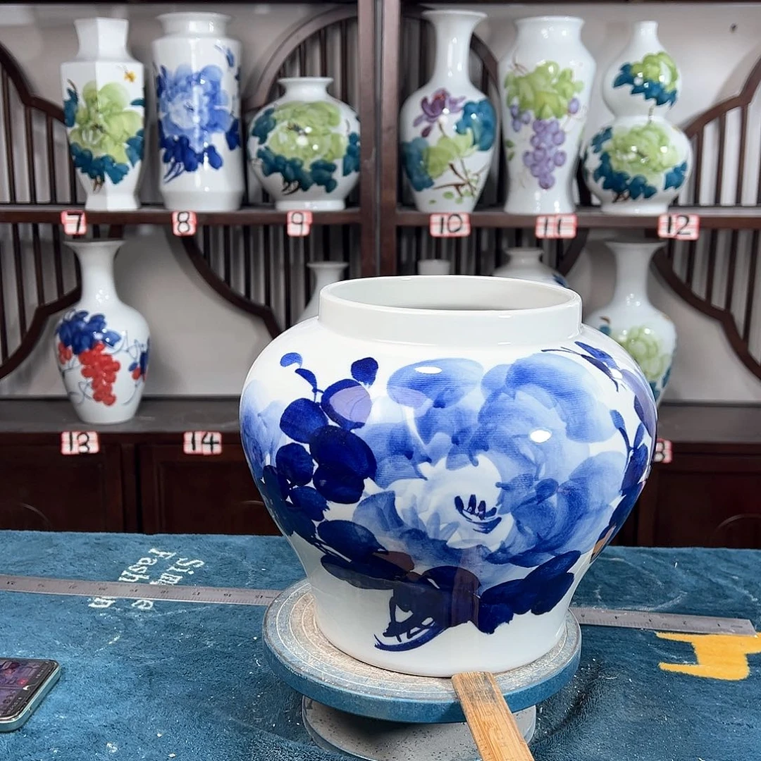 摆件景德镇陶瓷大口青牡