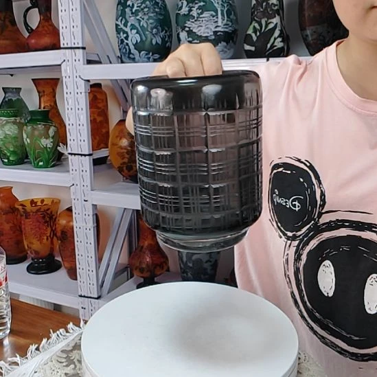 手工艺品琉璃磨刻琉璃花瓶