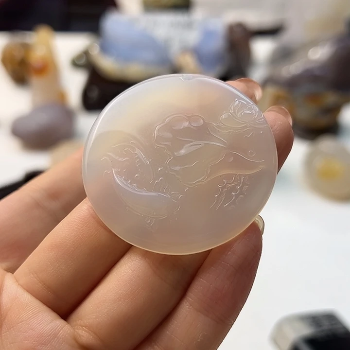 玛瑙/玉髓颈饰合金