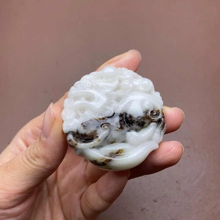 独山玉未镶嵌颈饰