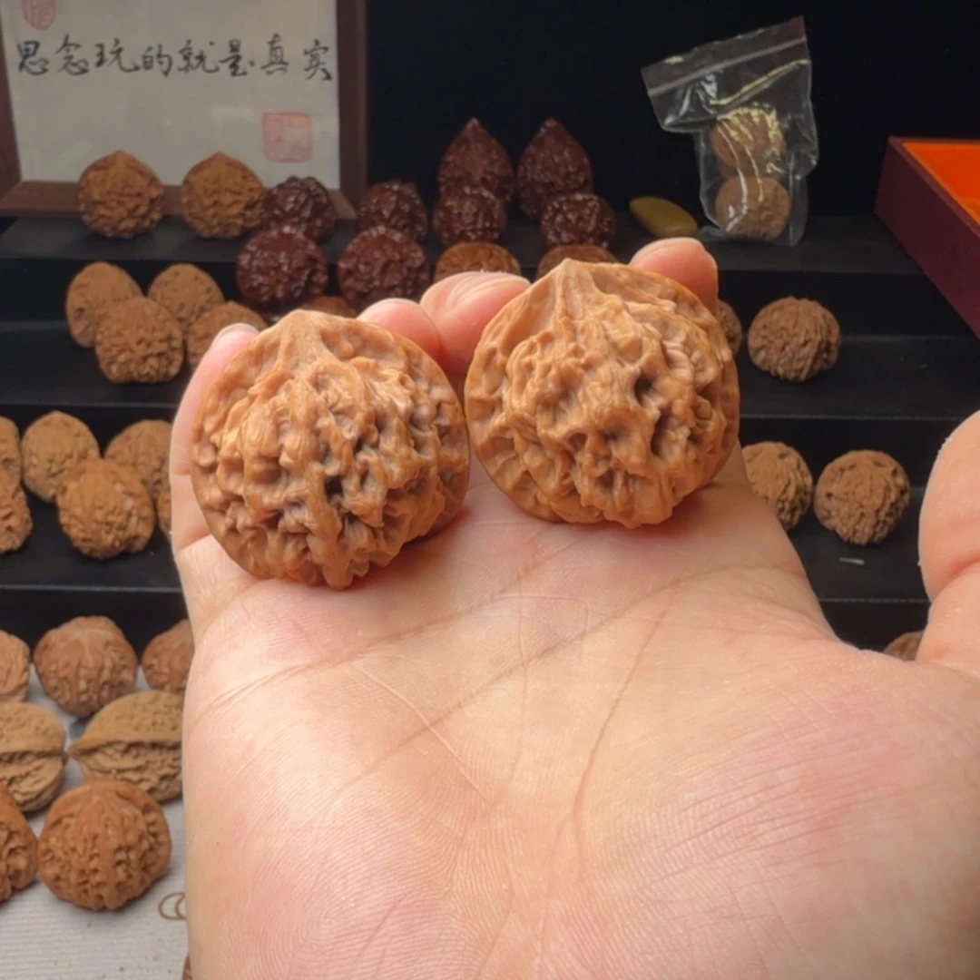 39尺正版水晶狮子头