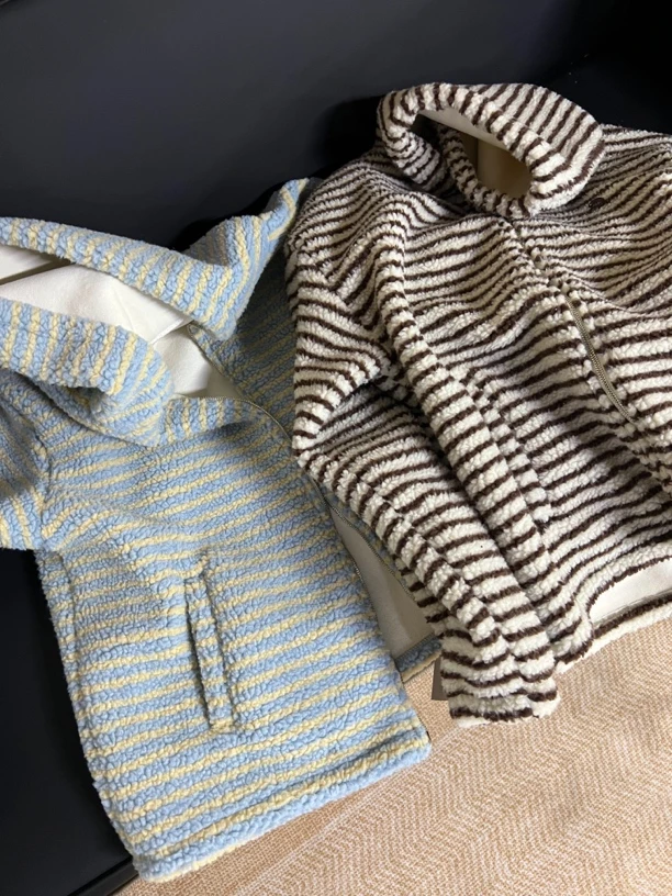 3019蛋家条纹外套