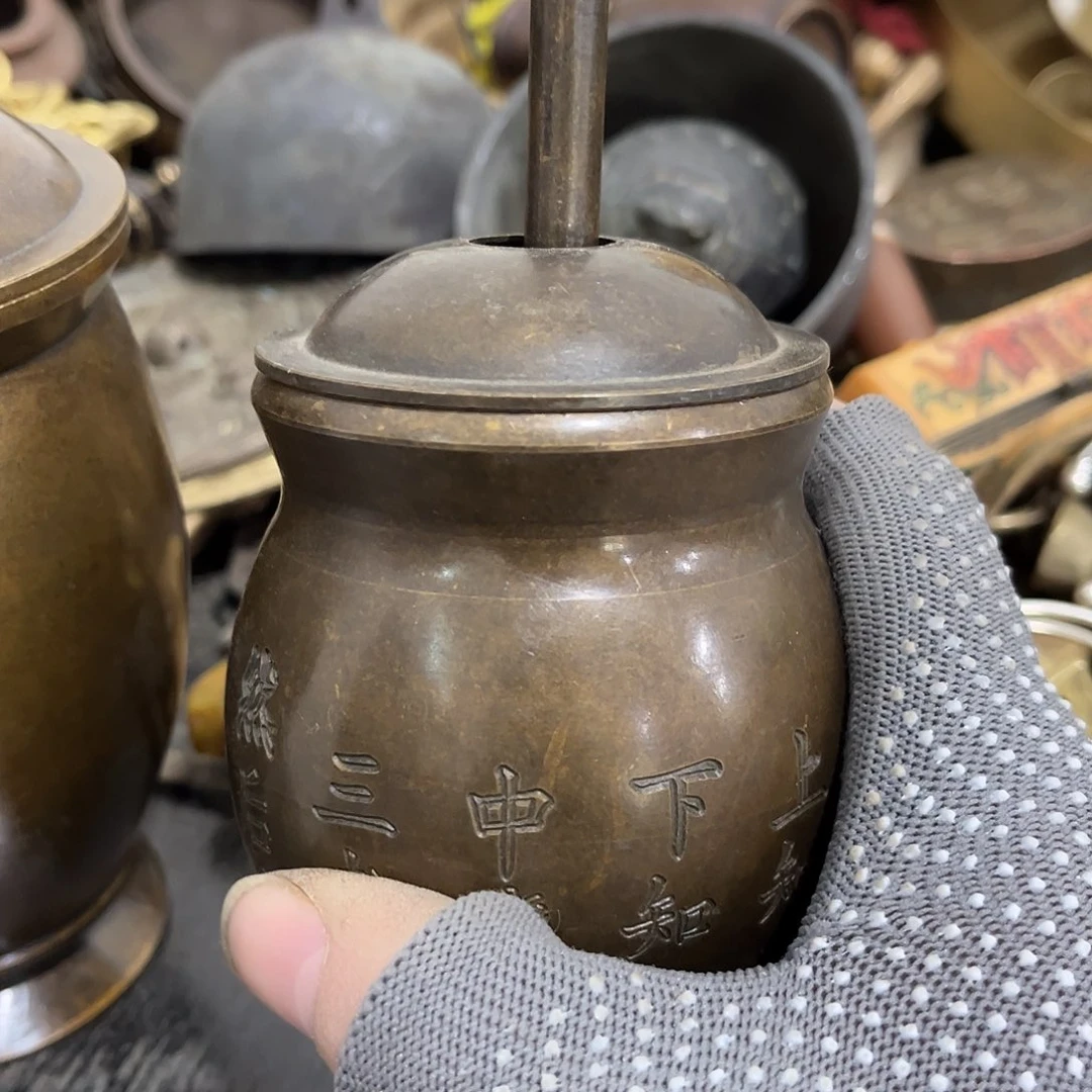 用***6闪电购铜摆件工艺品