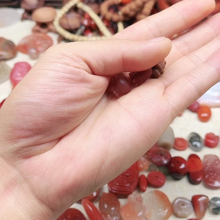 未镶嵌招财老鼠南红玛瑙