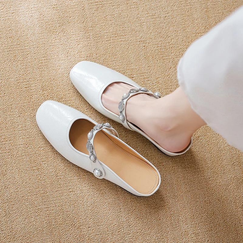 法式气质银色包头拖鞋女配裙子2025新款夏季优雅方头一字带半拖鞋