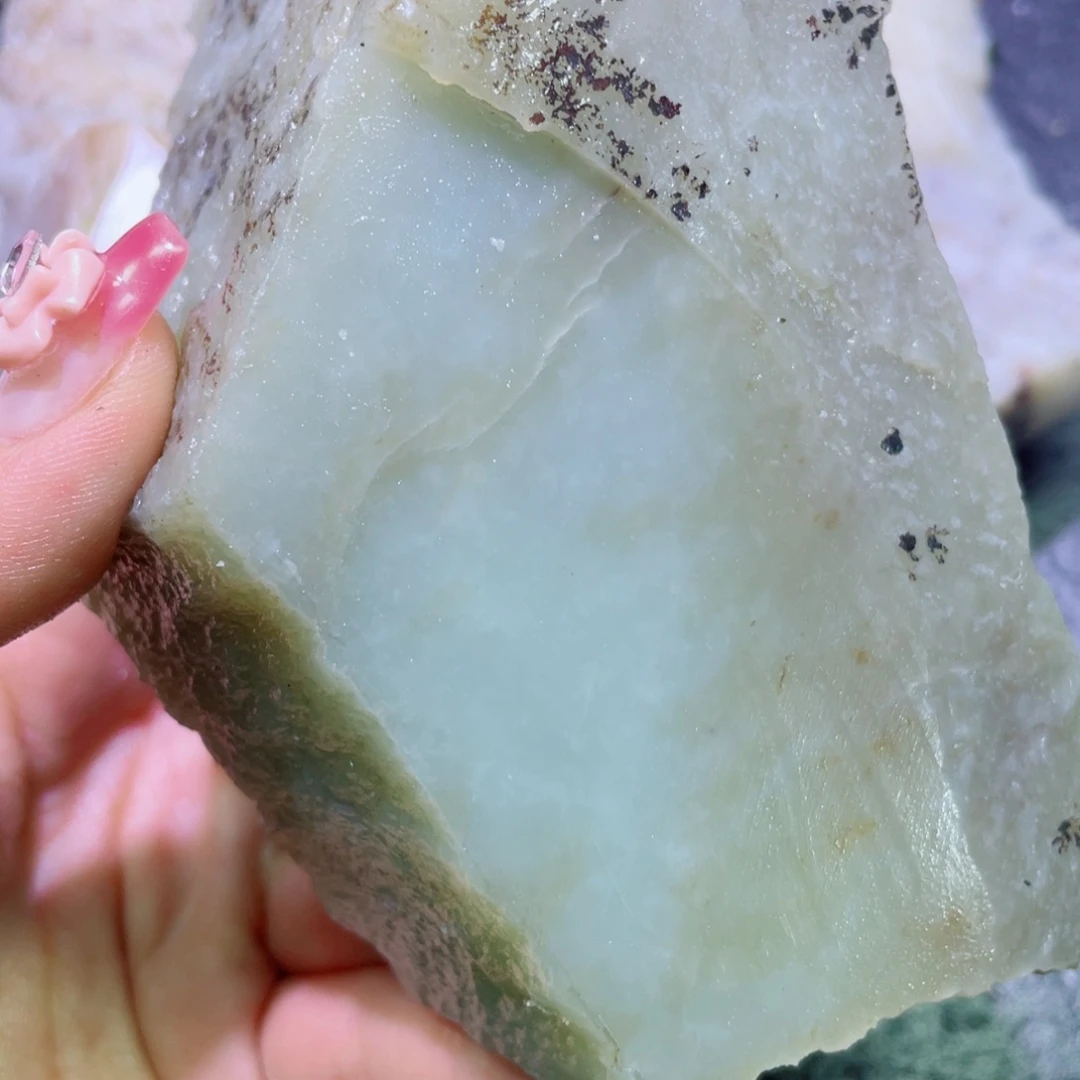 和田玉未镶嵌珠宝半成品