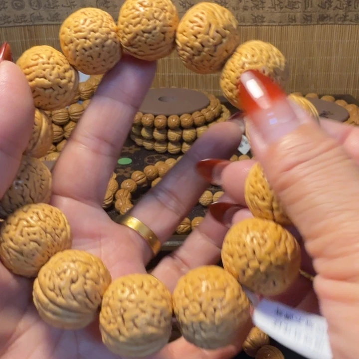 胖***巴精品桃核精品成军