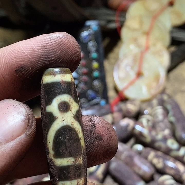 一***年玛瑙/玉髓颈饰未镶嵌