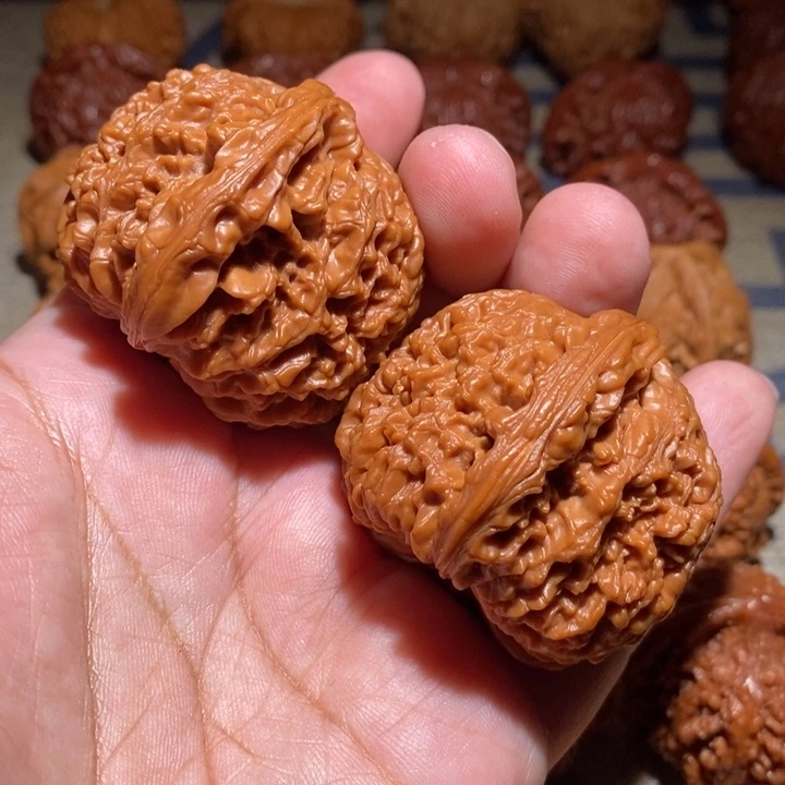 我***们吊坠文玩核桃核桃