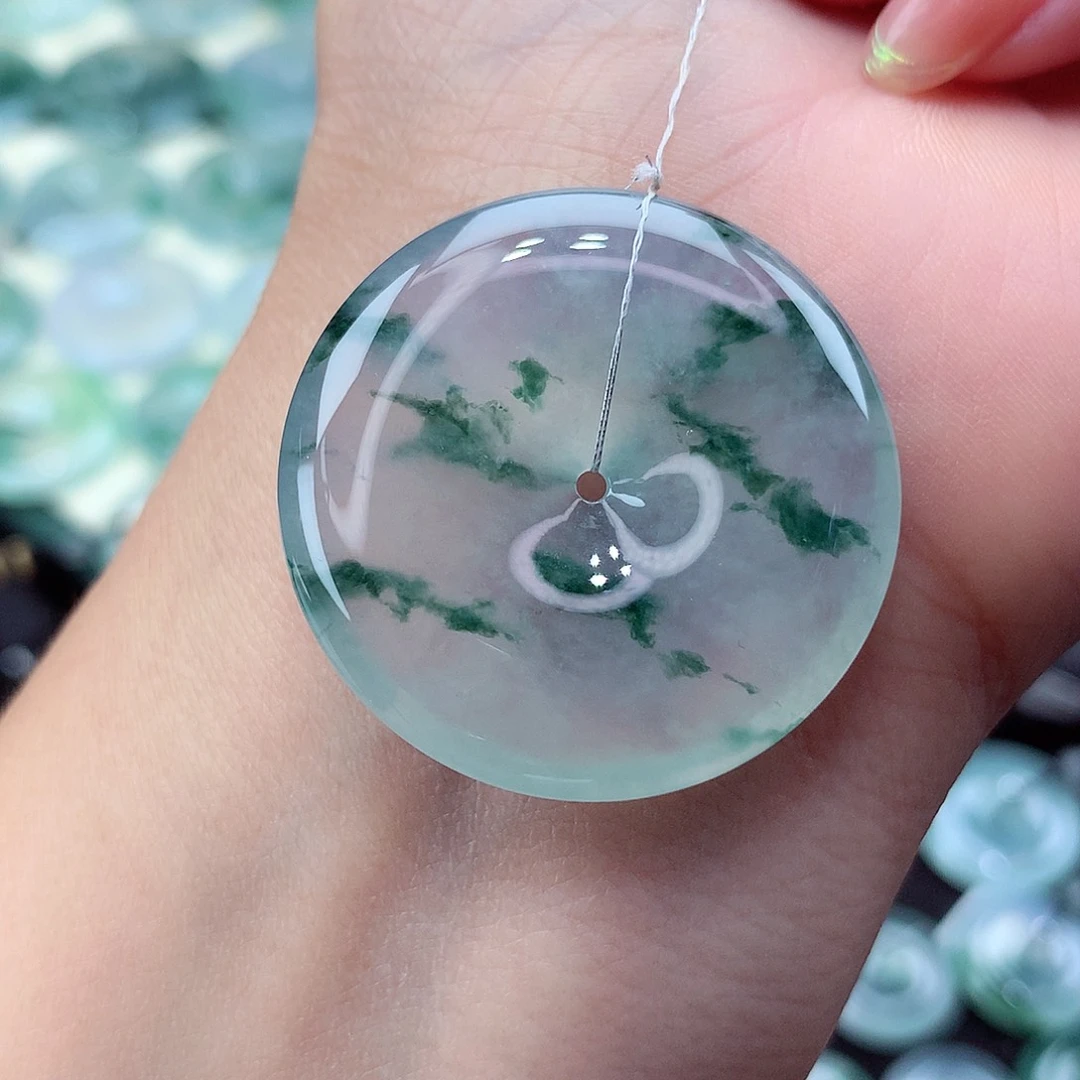 翡翠未镶嵌颈饰编号99尺寸33.8-6.1