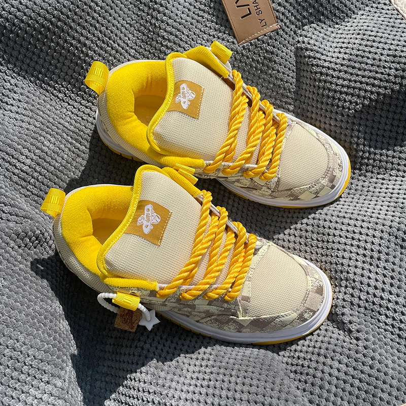 新款面包鞋休闲情侣鞋时尚百搭男鞋秋季浅黄色潮流潮鞋低帮厚鞋舌