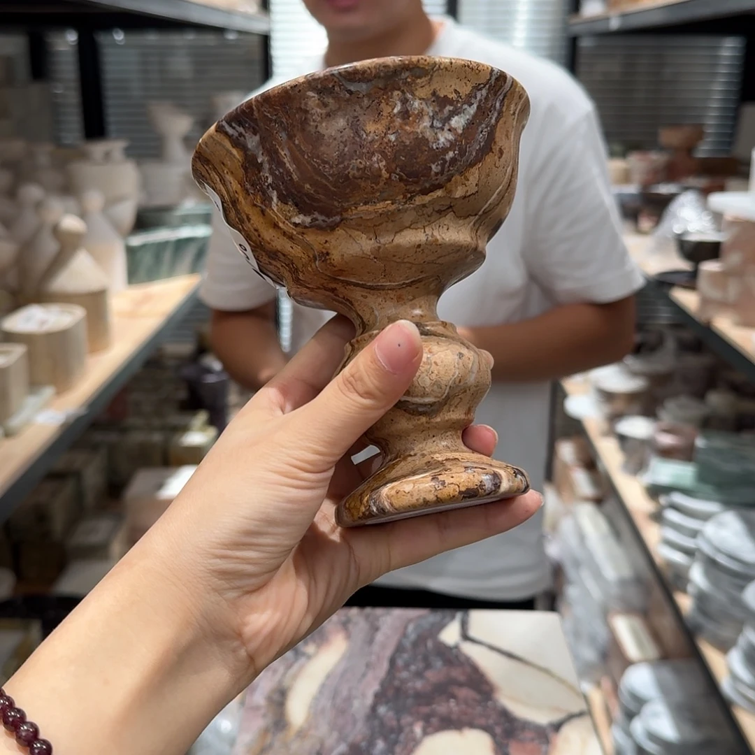 D86。    不差钱。