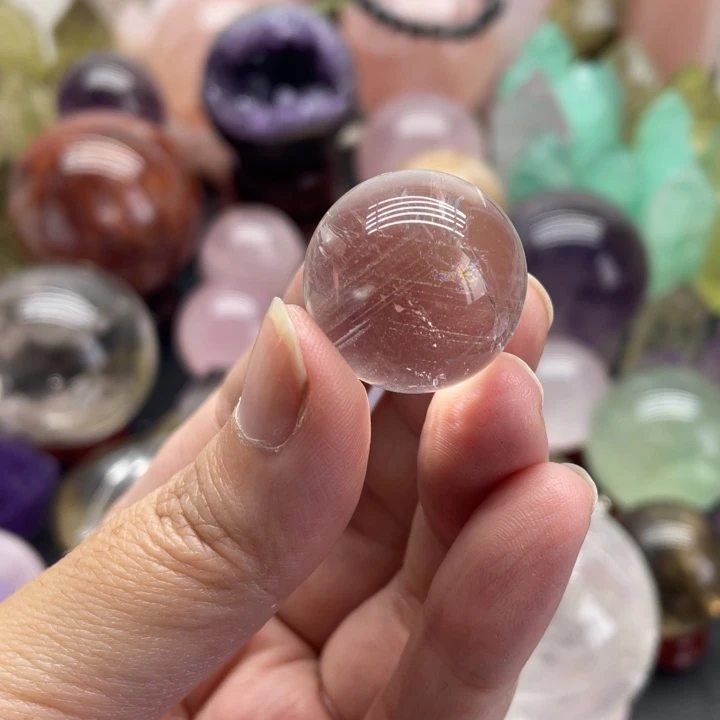 秦***)未镶嵌珠宝半成品水晶65