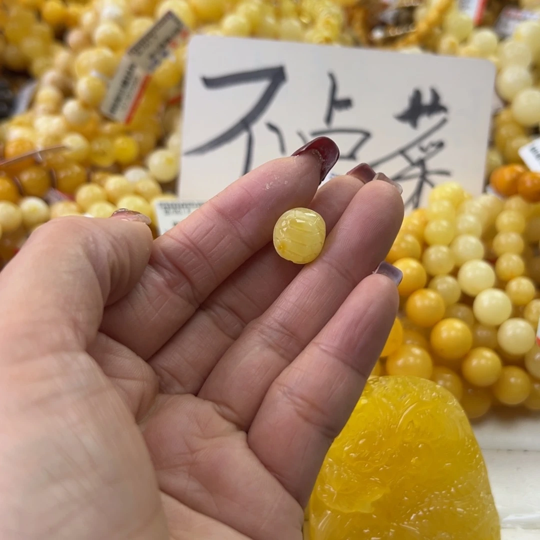 琥珀珠宝奇石未镶嵌