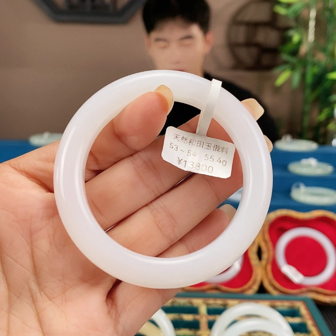 未镶嵌手镯和田玉E051