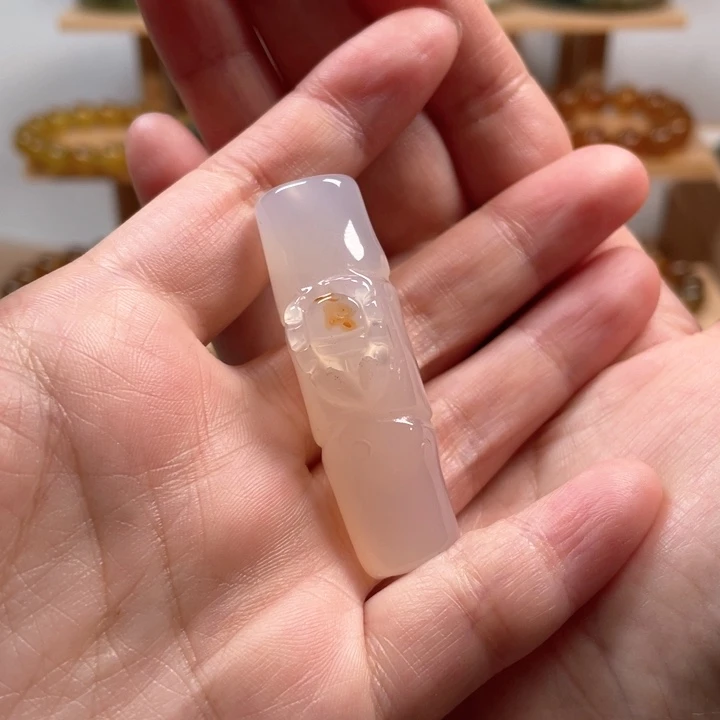 未镶嵌颈饰玛瑙/玉髓