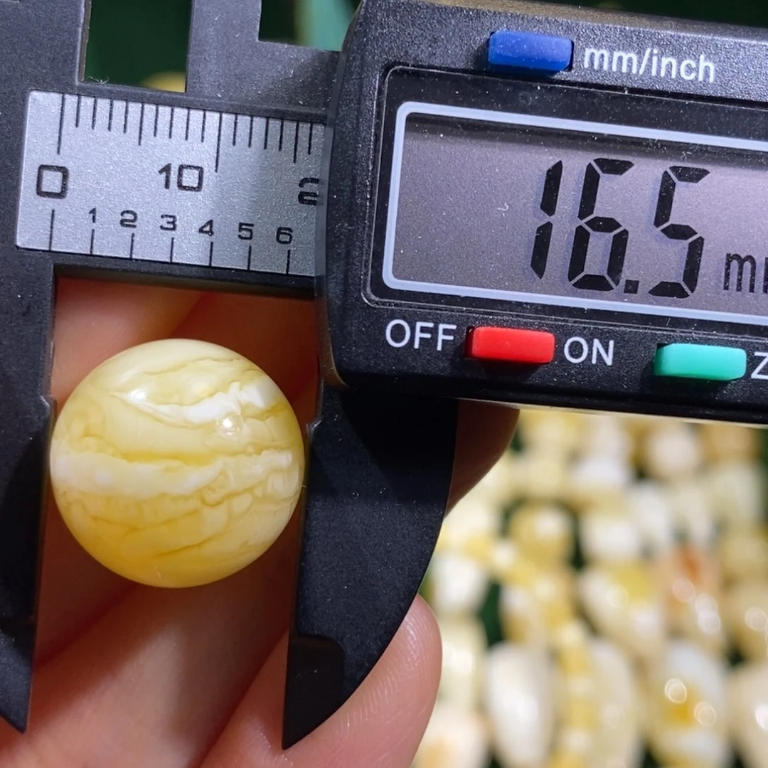 蜜蜡未镶嵌裸石配饰