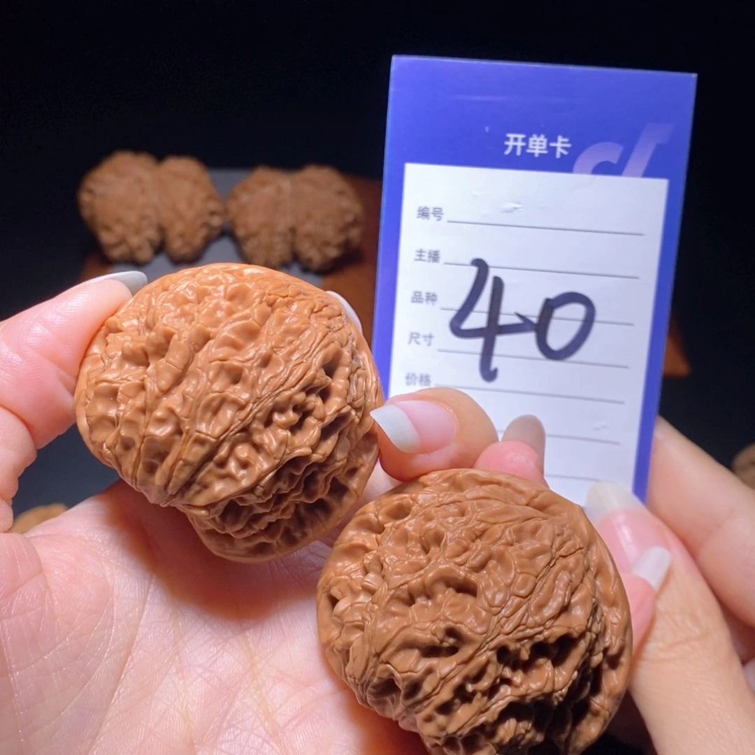 文玩核桃把件水龙46左右无运费险偏远不包邮有修