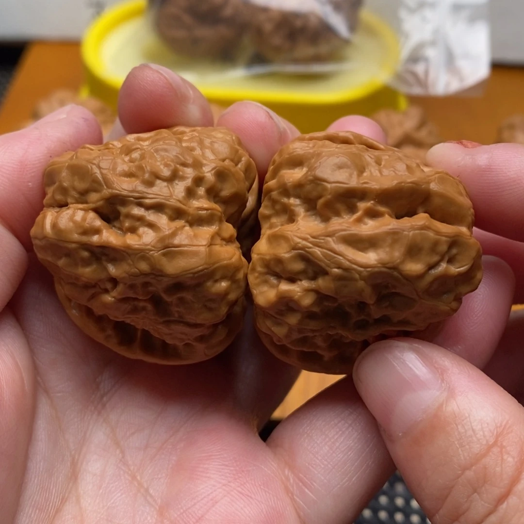 把件文玩核桃边38左右