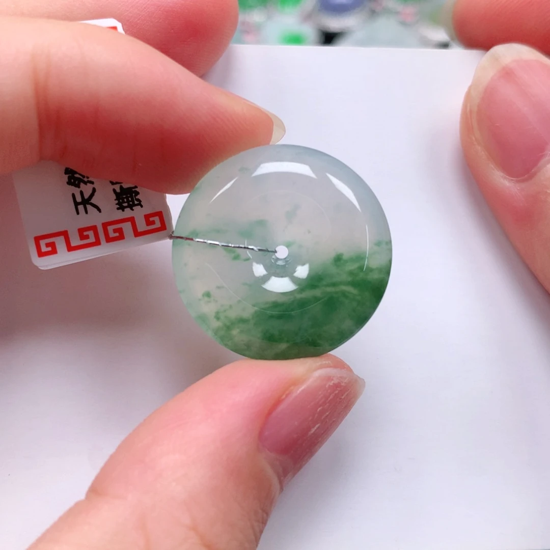 颈饰未镶嵌翡翠天然翡翠