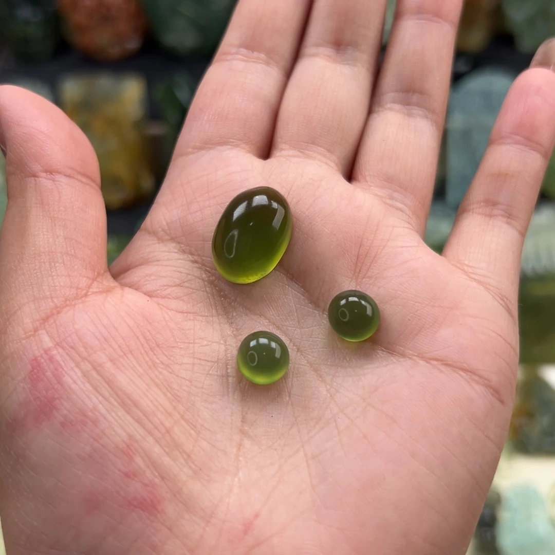 猫***吞蛇纹石玉未镶嵌吊坠(不含链)