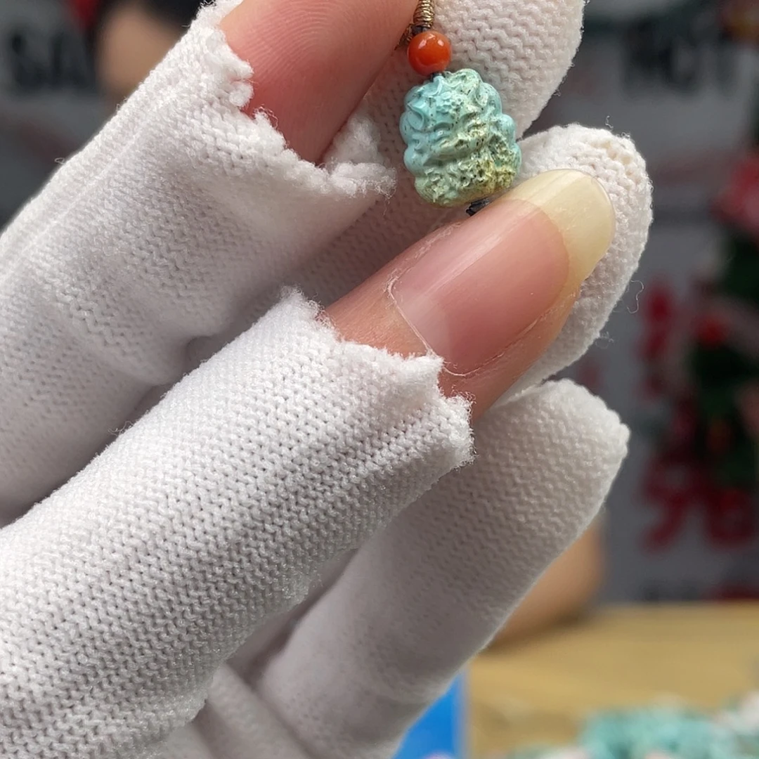 绿松石未镶嵌挂件