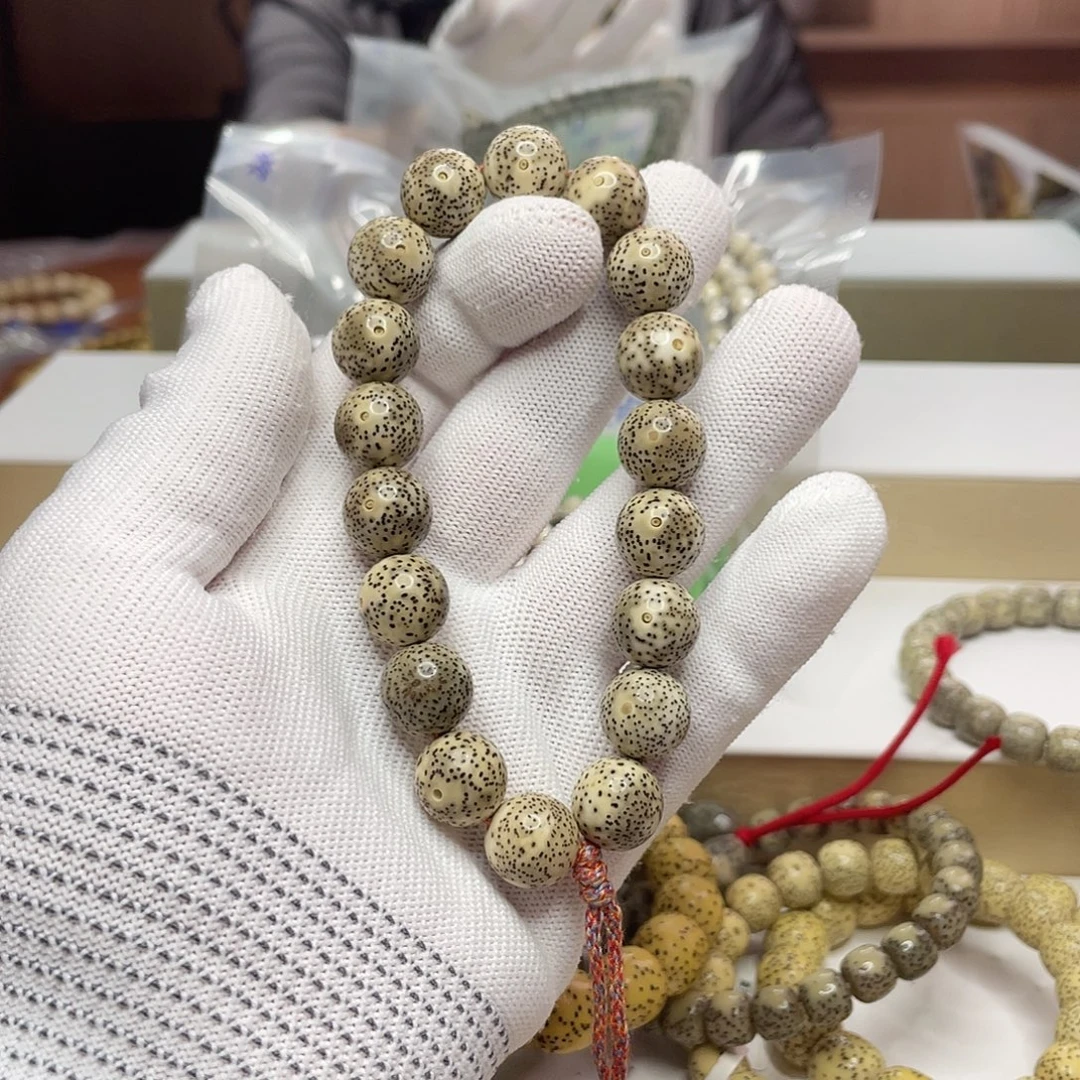 吊坠星月菩提13圆石玉同枝青花手持