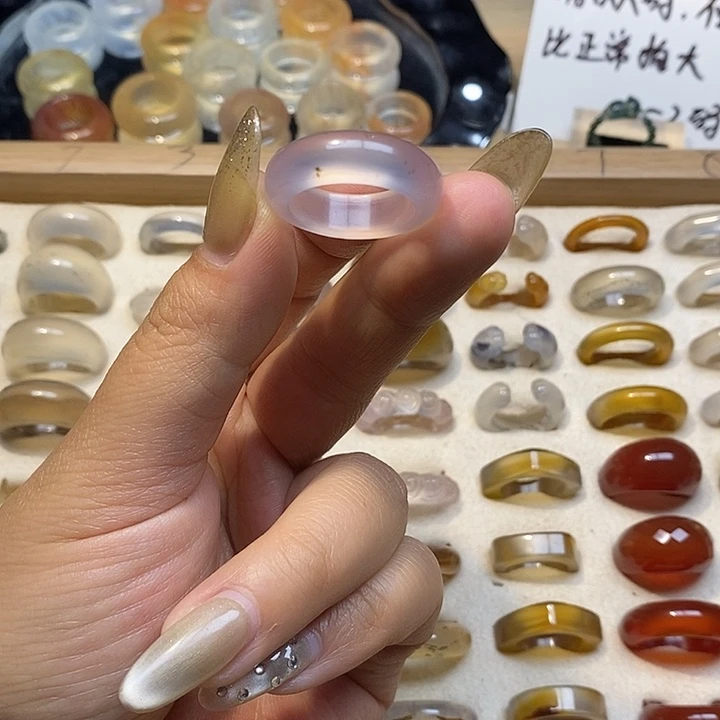 玛瑙/玉髓未镶嵌戒指A06港18不退换