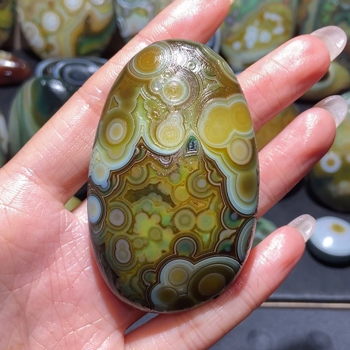 【闪购商品】未镶嵌玛瑙/玉髓珠宝奇石q