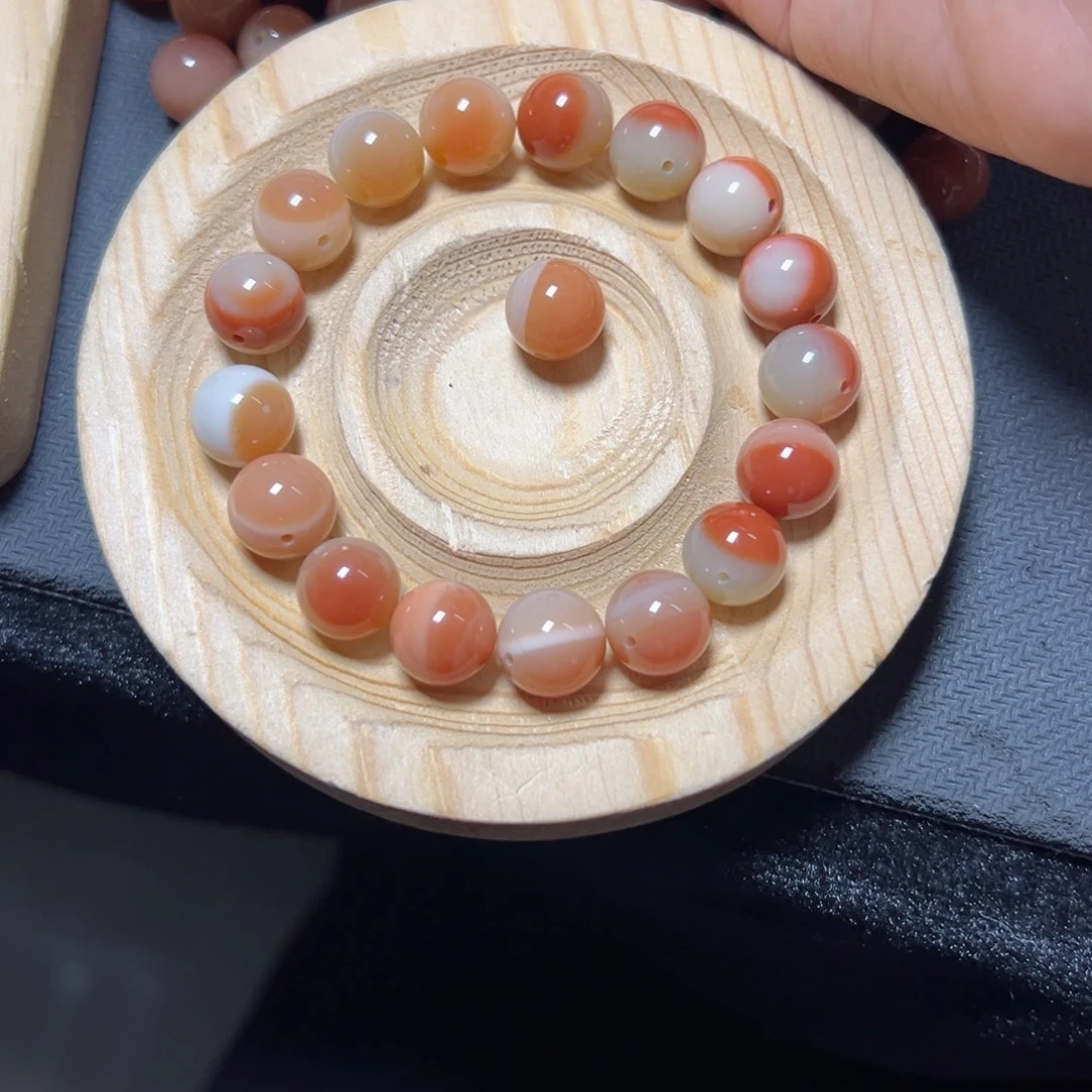 嘟***噜未镶嵌手链石英质玉155
