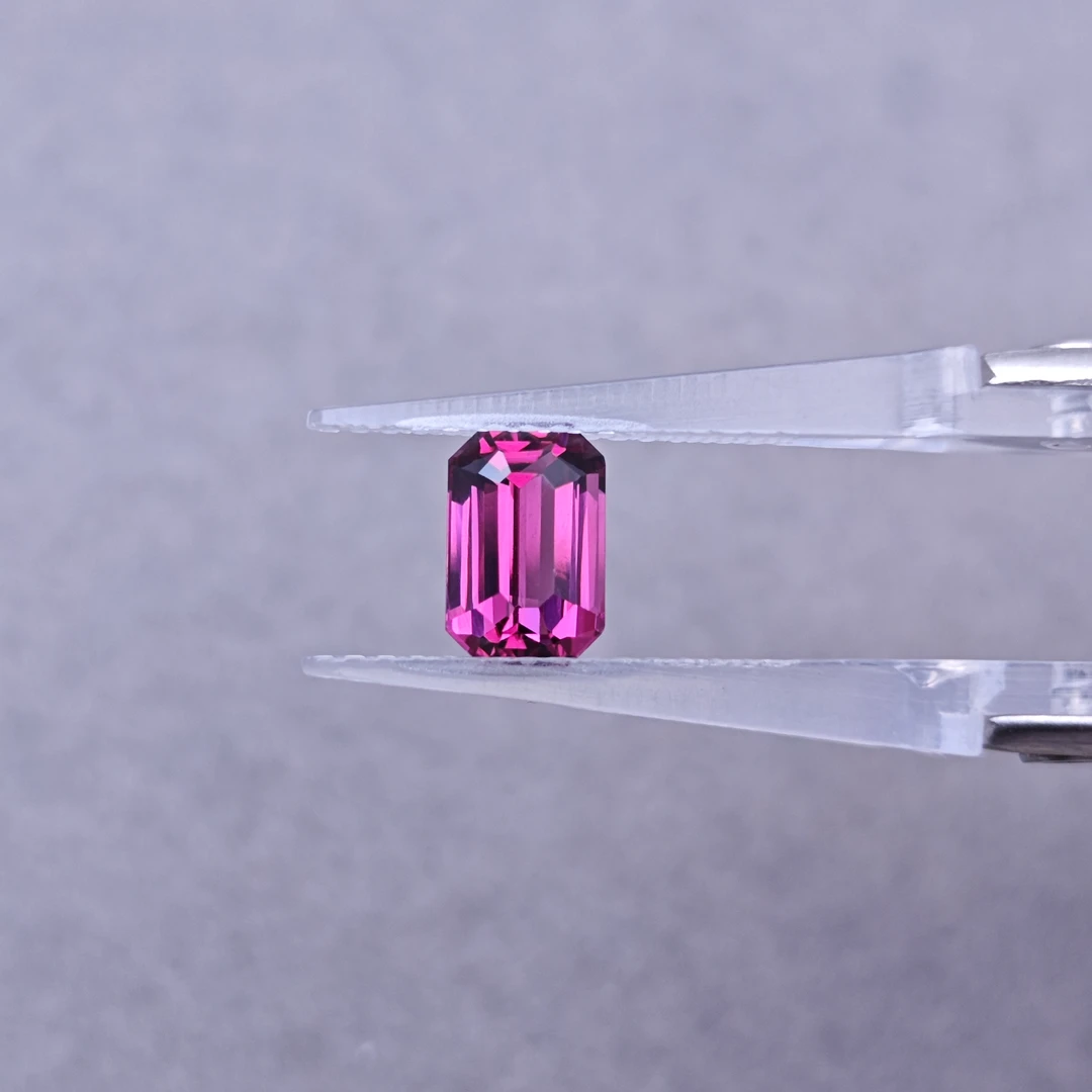 石榴石-2.11ct（01035732）0319