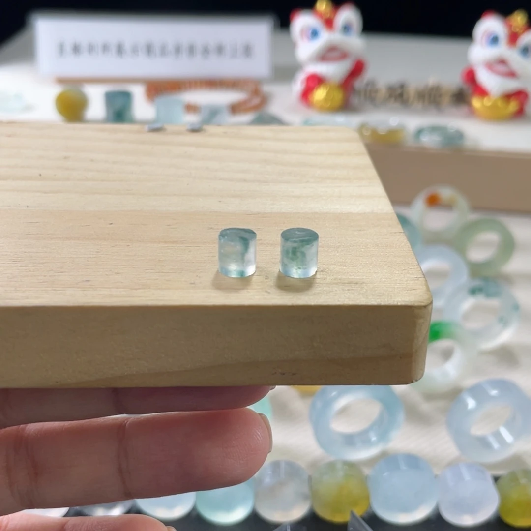 定制翡翠未镶嵌高冰杠光飘花对珠