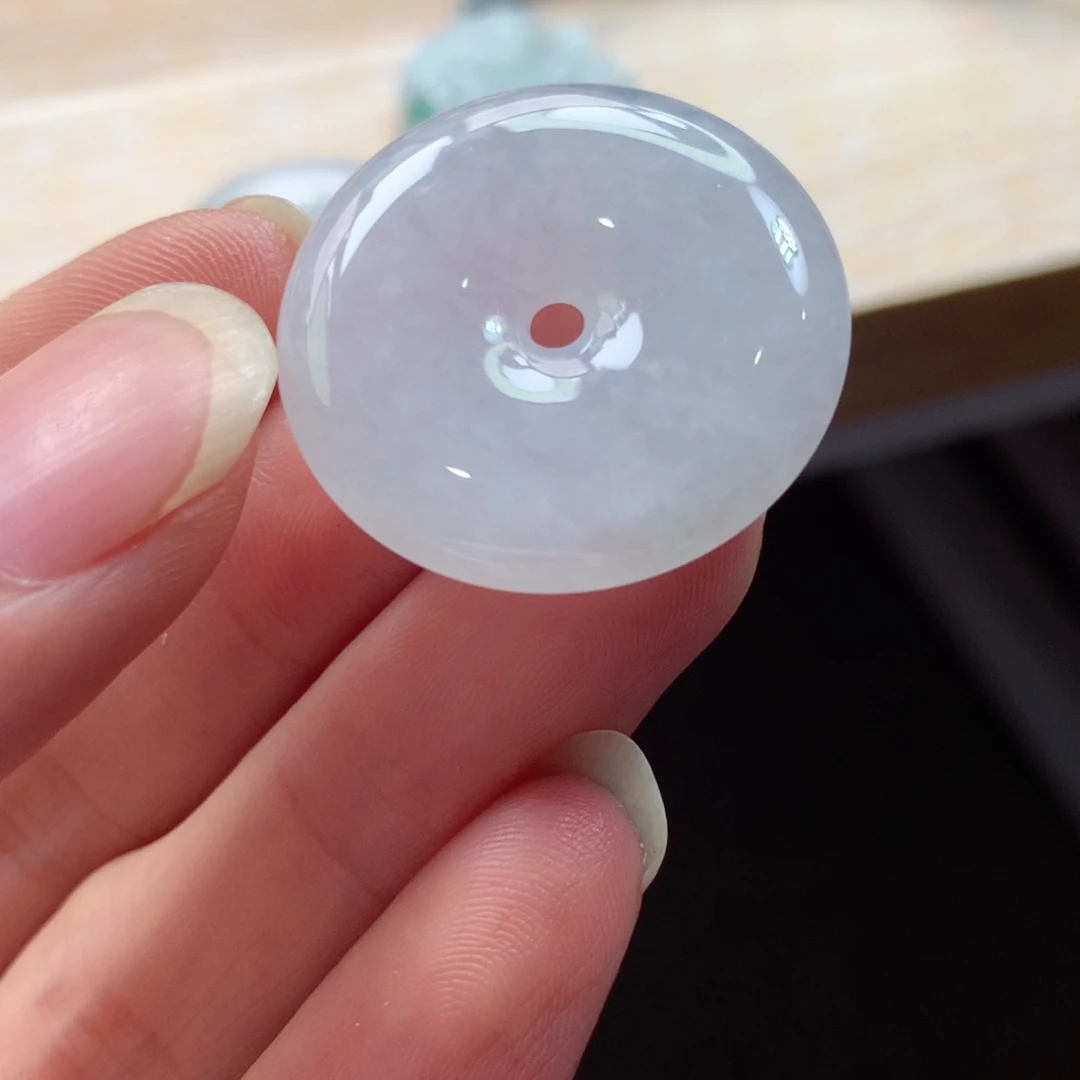 翡翠未镶嵌颈饰吊坠