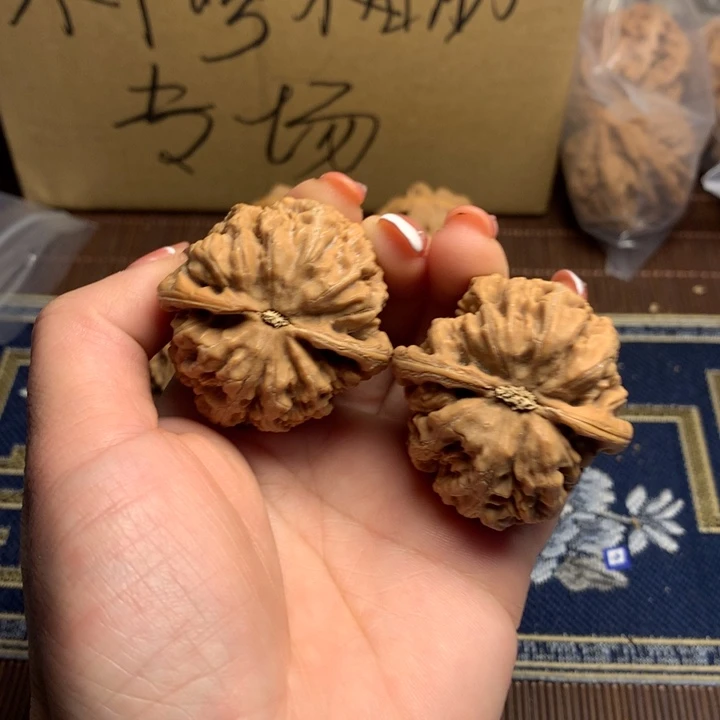 吊坠文玩核桃楊*粗筋