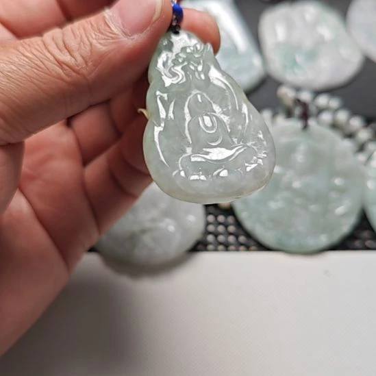 翡翠未镶嵌颈饰天然翡翠吊坠