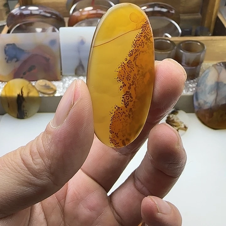 玛瑙/玉髓未镶嵌颈饰