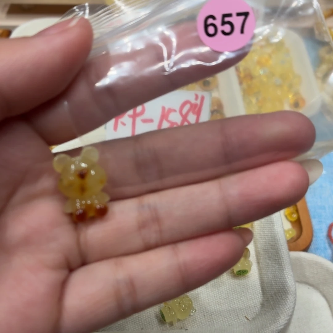 琥珀未镶嵌珠宝奇石