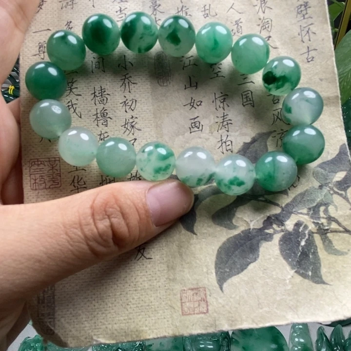 未镶嵌手镯石英质玉