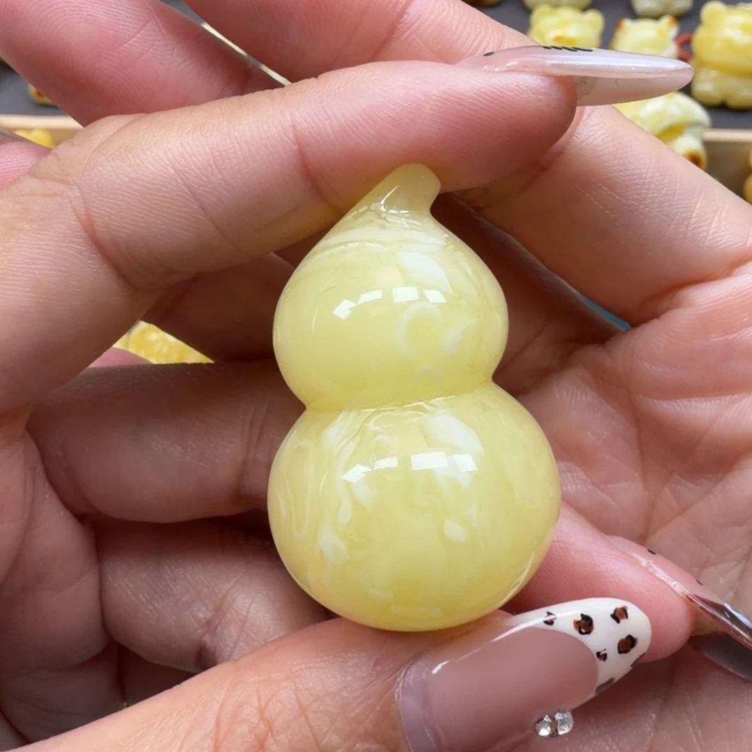 琥珀未镶嵌裸石蜜蜡