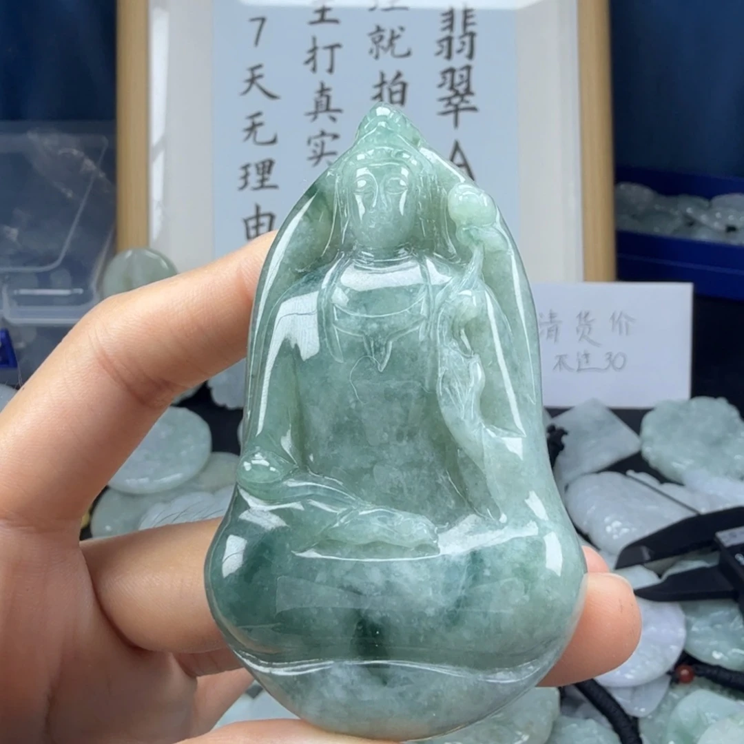 翡翠未镶嵌颈饰翡翠