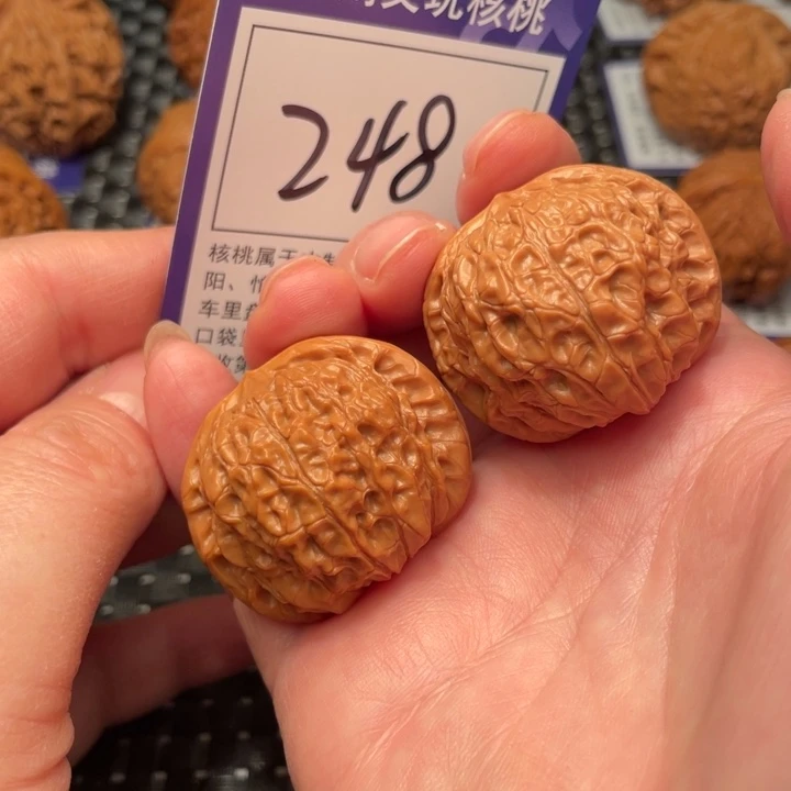 把件文玩核桃37血麒麟