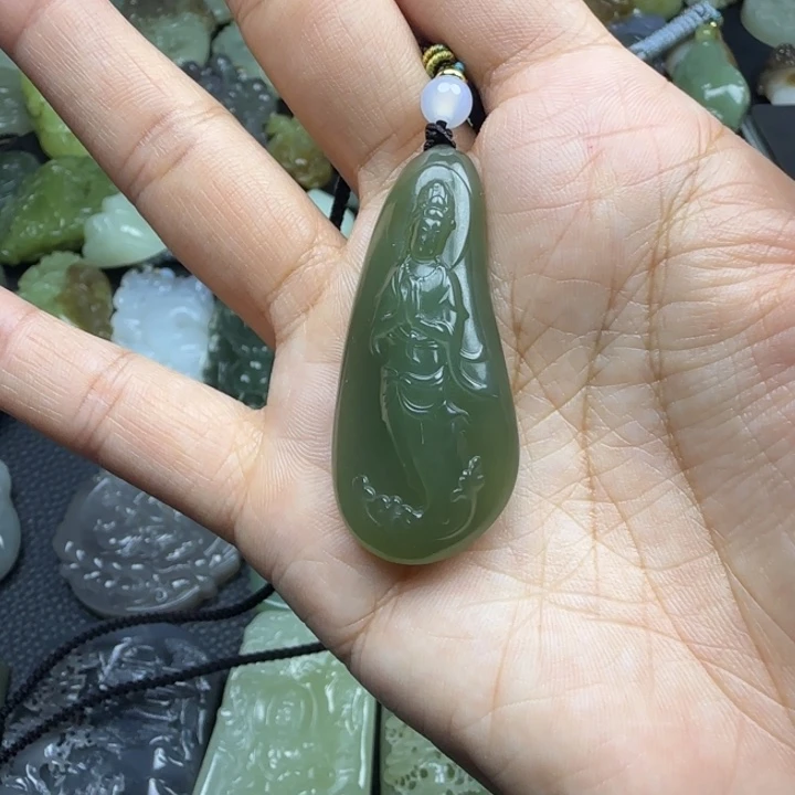 颈饰未镶嵌和田玉