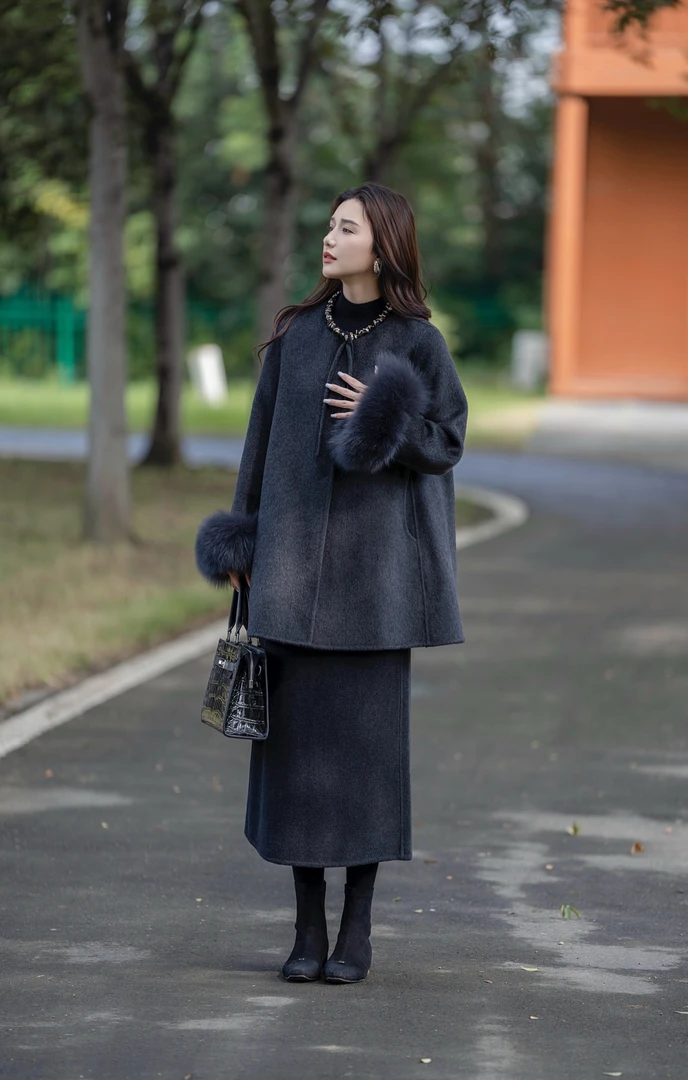 【琥珀流光】轻奢风狐狸毛时尚通勤高端毛呢外套斗篷秋冬短款大衣