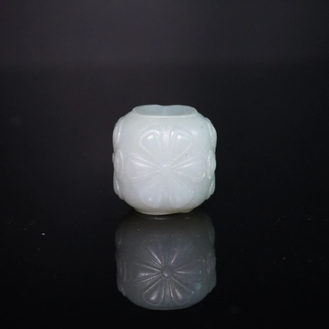 20世纪和田玉花卉纹珠/138933/收藏/传承/【友谊文物商店】