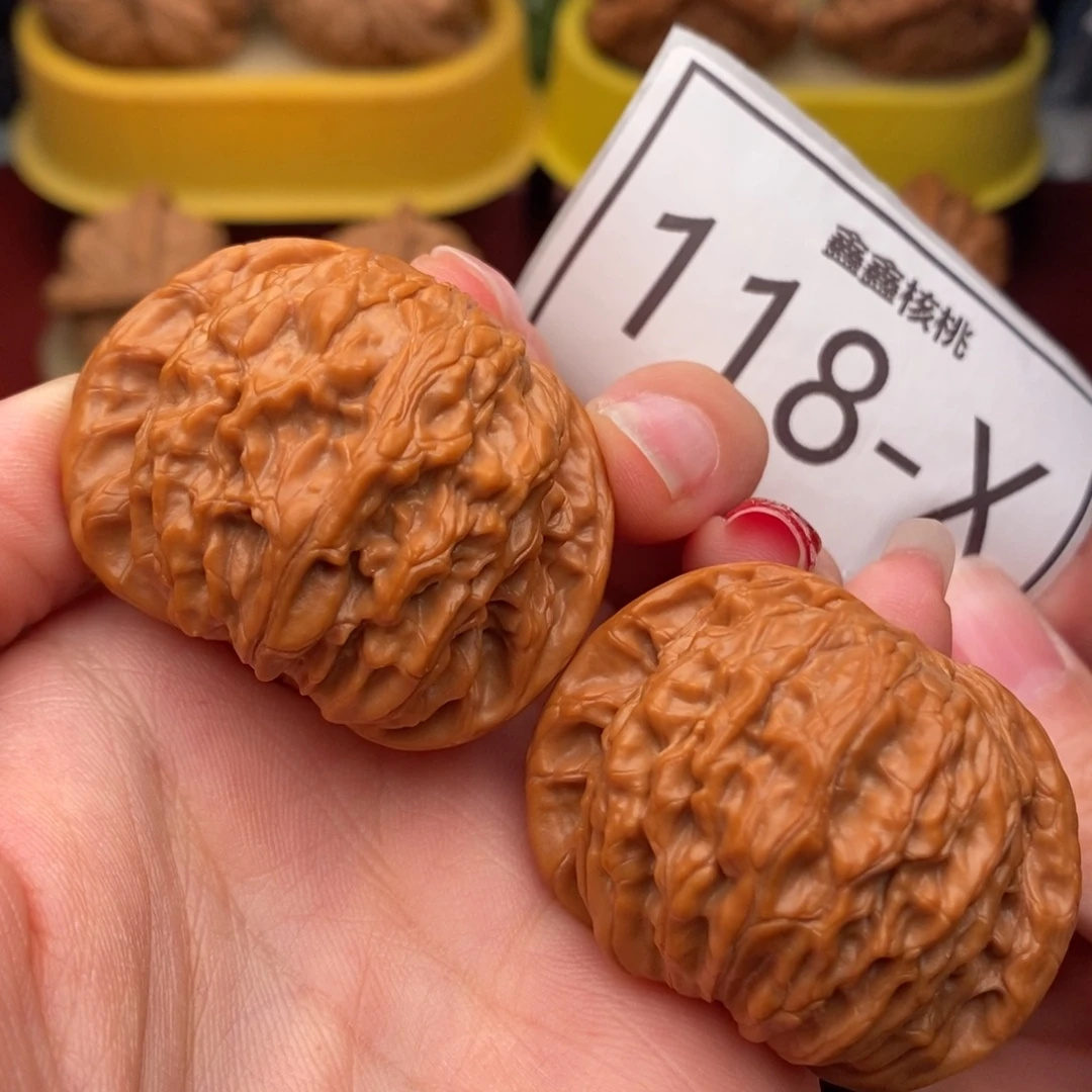 桃核把件正磨42……