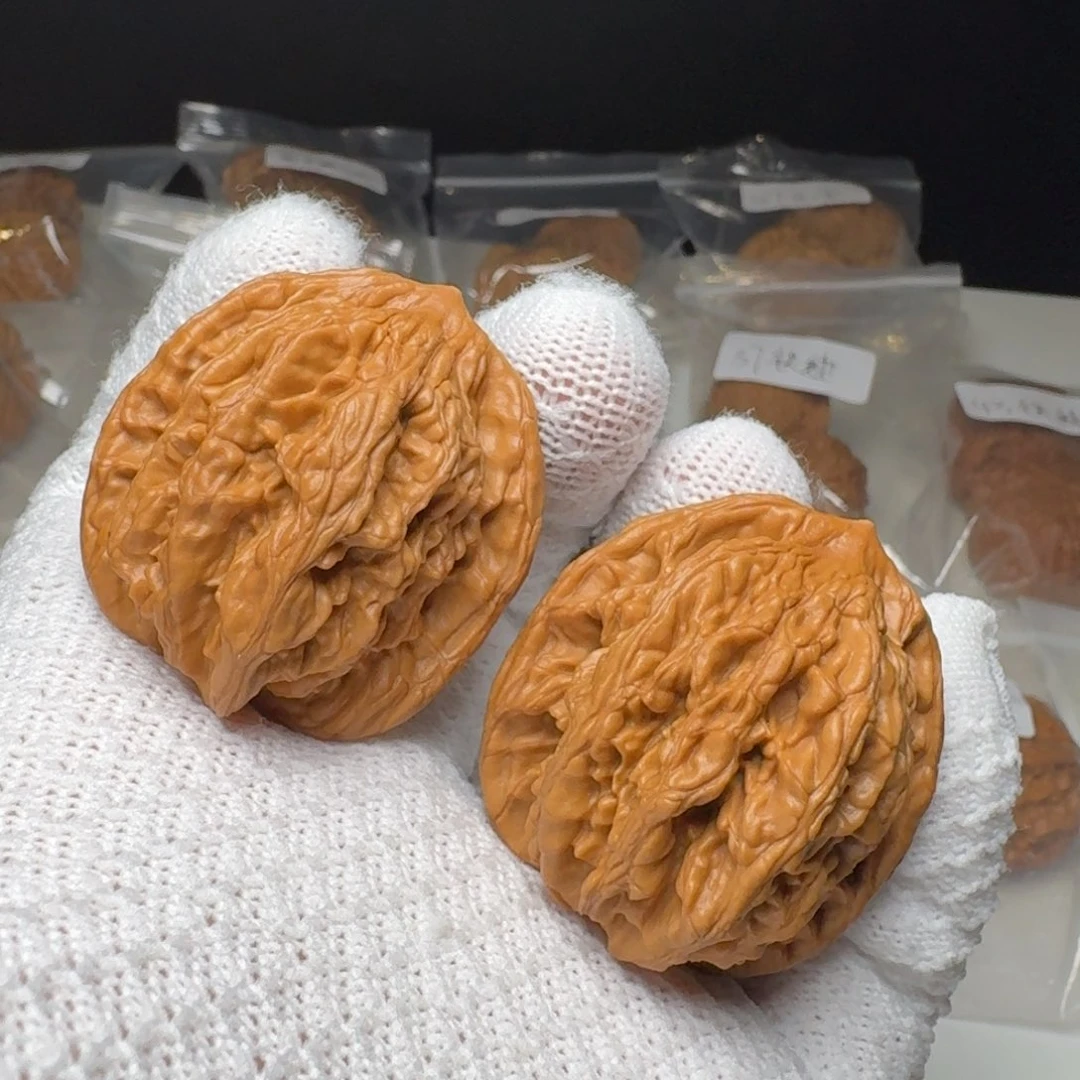 小***n桃核吊坠40全品虎头