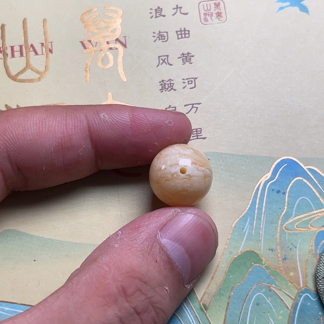 琥珀未镶嵌裸石蜜蜡俄白花蜡15毫米