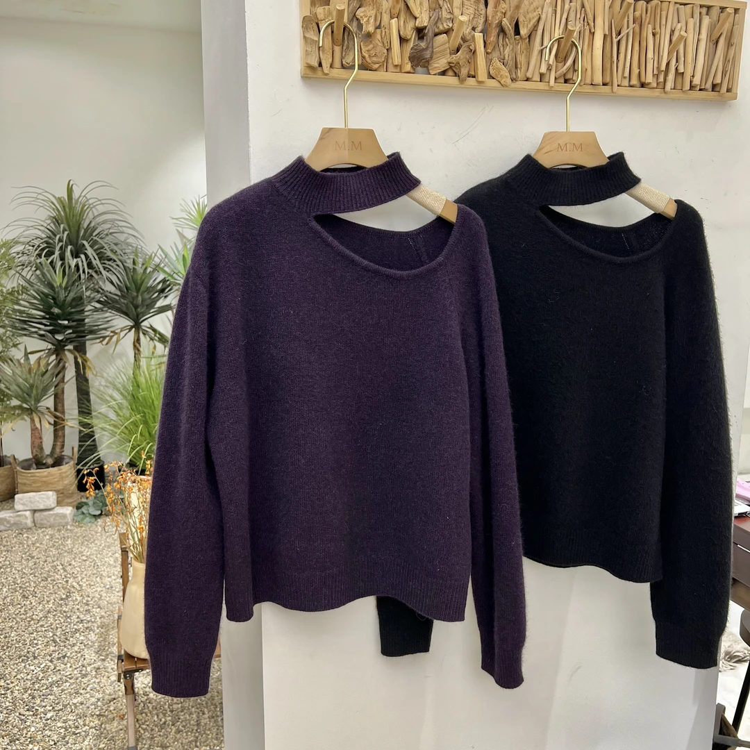 小众柔美~羊毛绒时尚气质显瘦2024露肩斜领挂脖针织毛衣法式气质