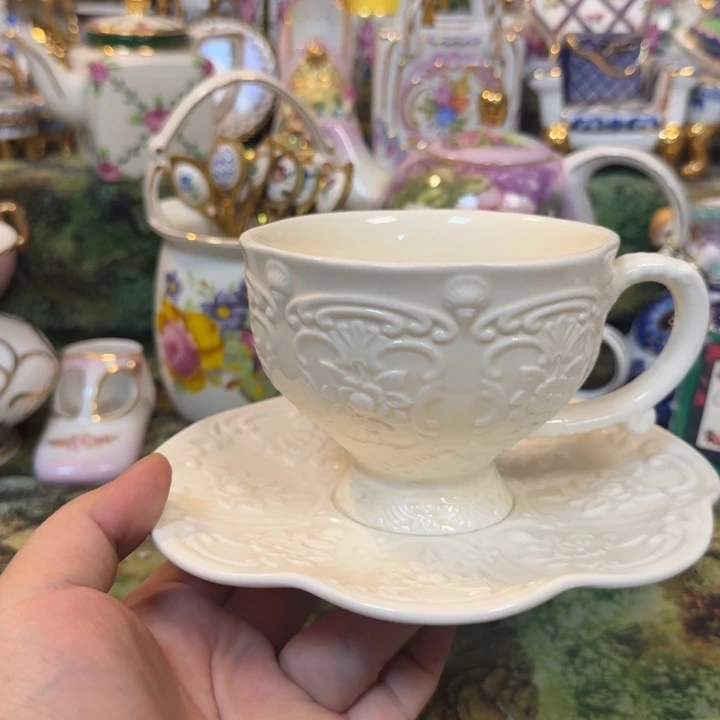 鹿与海陶瓷家居有限公司