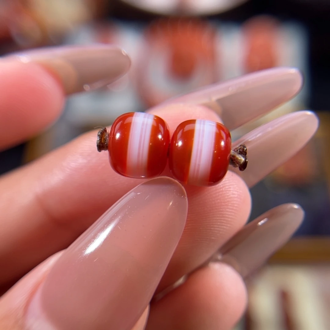 玛瑙/玉髓未镶嵌一线老型珠一对8.1不退不换